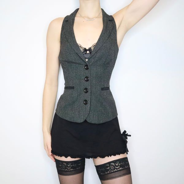 Y2K Dark Gray Waistcoat Vest (S) Gray Vest Outfit, Waistcoat Outfit, Clubbing Outfit, Low Rise Flare Jeans, Grey Vest, The 2000s, Vest Outfits, Alternative Outfits, Vintage Tops