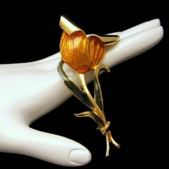 New in the #MyClassicJewelry @Etsy Shop! https://etsy.me/1rEdsaZ Vintage Flower Brooch Pin Mid Century Enamel Huge Bright Yellow Gold Orange Green by MyClassicJewelry #GotVintage Horror Vacui, Jewelry Antique, Chunky Jewelry, Unique Jewelry Designs, Enamel Flower, Classic Jewelry, Gold Orange, Green Enamel, Jewelry Companies