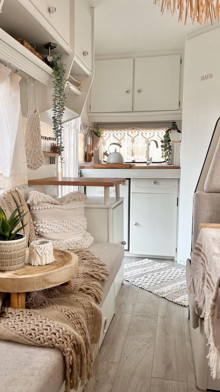 Modern boho camper | DIY (@stephs_lifelance) • Instagram photos and videos Small Camper Interior Ideas, Camper Interior Ideas, Husbil Makeover, Caravan Renovation Diy, Caravan Interior Makeover, Small Camper Interior, Diy Caravan, Caravan Living, Small Caravans