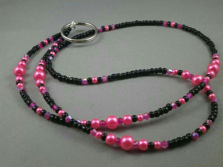 Diy Lanyard, Custom Lanyards, Lanyard Necklace, Hot Pink And Black, Beaded Lanyard, Bracelets Handmade Diy, Mask Chain, Beaded Necklace Diy, Buy Bead