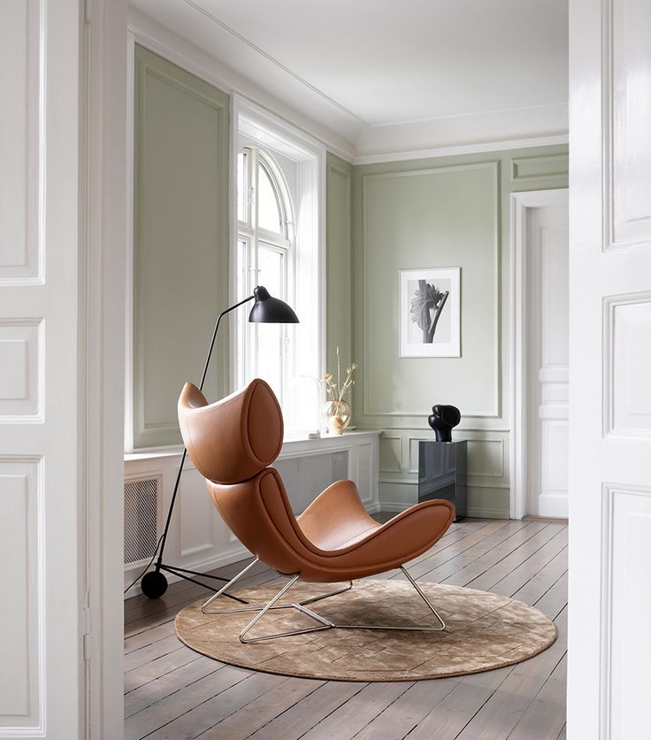 Poltrona Design, Scandinavian Design Living Room, Scandinavian Furniture Design, Bookcase Design, Danish Furniture Design, Living Room Scandinavian, Scandinavian Furniture, Design Icon, Armchair Design