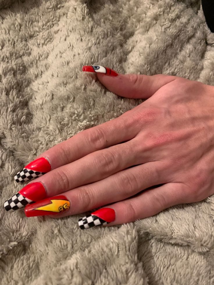 Lightning McQueen Acrylic Nails Cars Acrylic Nails, Lightning Mcqueen Nails Art Ideas, Lightning Mcqueen Nails Acrylic, Cars Theme Nails, Cars Nails Designs, Racer Nails, Car Themed Nails, Cars Nails Disney, Lightning Mcqueen Nails