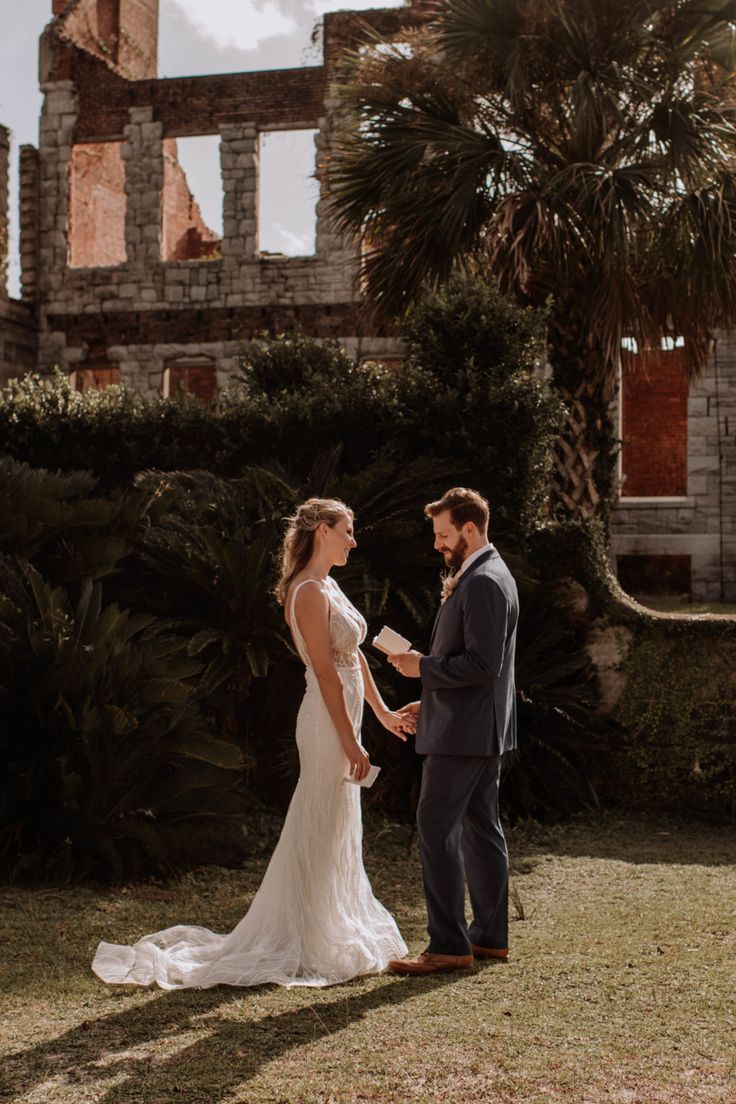 Cumberland Island Elopement Cumberland Island Wedding, Mackinac Island Elopement, Rhode Island Elopement, Big Island Elopement, Ruby Beach Washington Elopement, Epic Elopement, Island Elopement, Cumberland Island, Elopement Photos