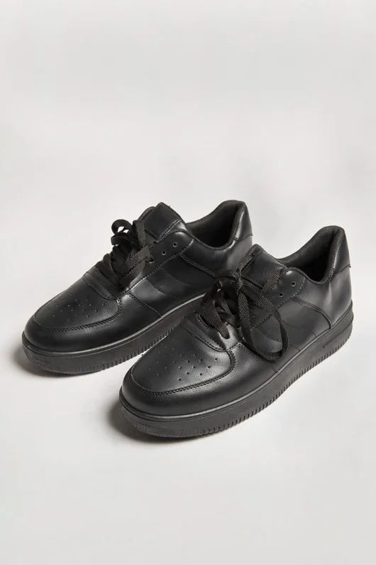 Mens Black Chunky Trainers Meet the black chunky trainers you’ll want to wear on repeat. Product Code: BO-815 Chunky Trainers, Black Trainers, Stella Mccartney Elyse, Plain Black, On Repeat, Womens Oxfords, The Black, Oxford Shoes, Wedges