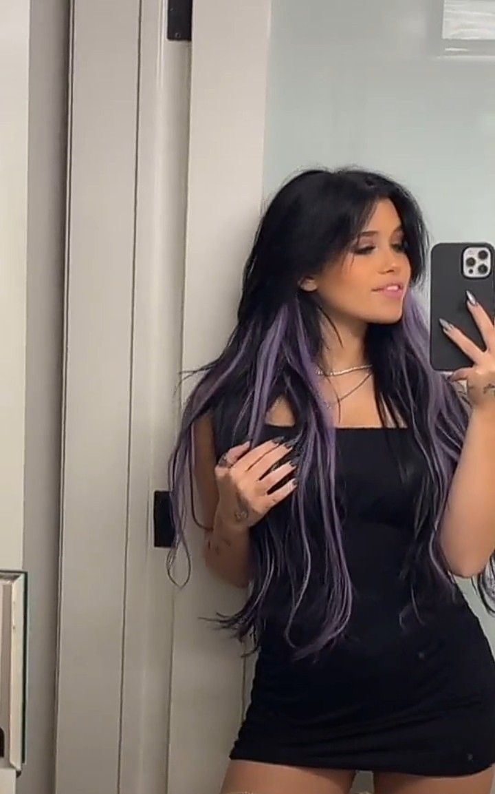 Purple And Black Hair, Pretty Poison, Hair Color Underneath, Creative Hair Color, Hair Streaks, Dyed Hair Inspiration, Hair Tips Video, Nessa Barrett, Hair Color Purple