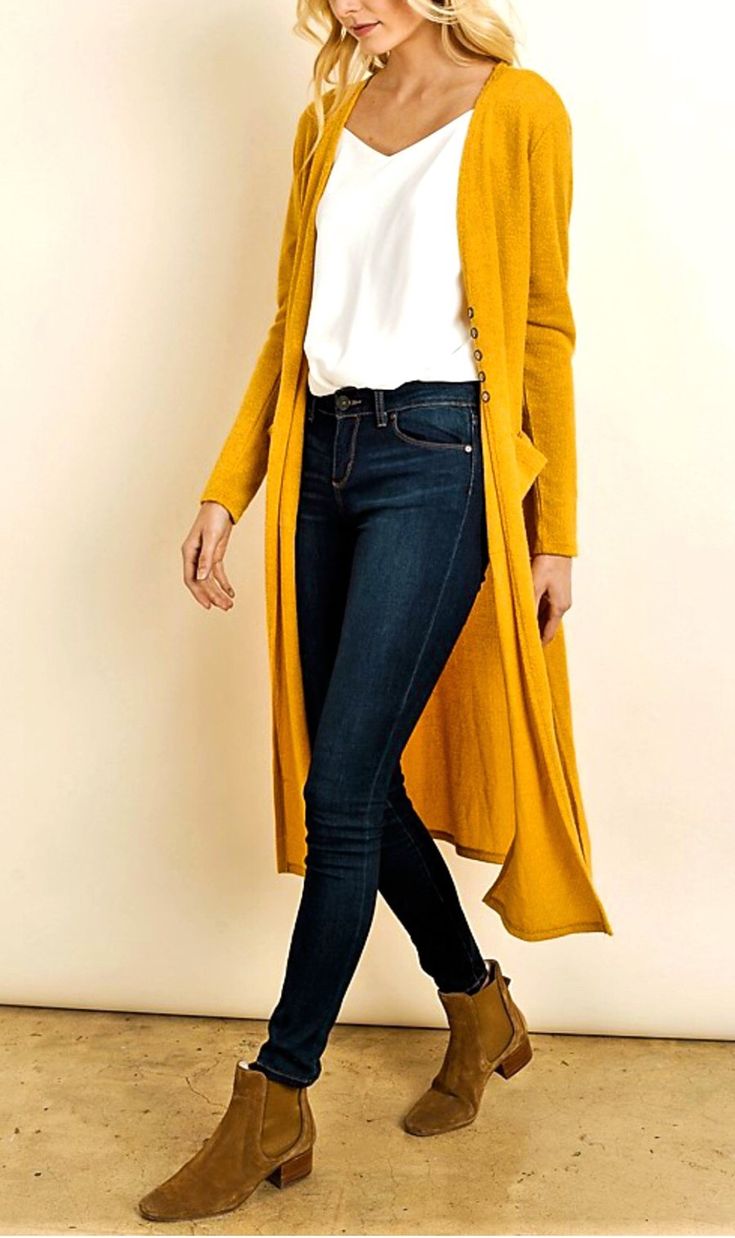 Women Cardigan Outfit, Yellow Cardigan Outfits, Flowy Sweater, Dressing Chic, Knee Length Cardigan, Yellow Cardigan, Duster Jacket, Outfit Dress, Cardigan Outfits