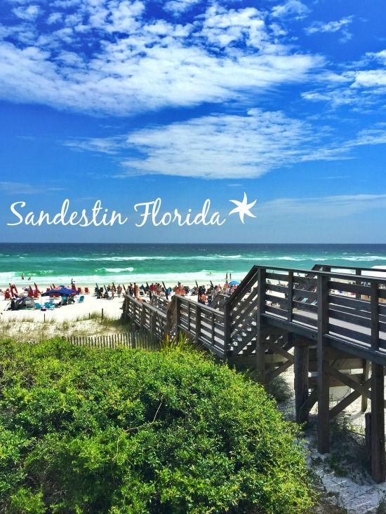 the beach and boardwalk at sandestin florida with text overlaying it that reads,