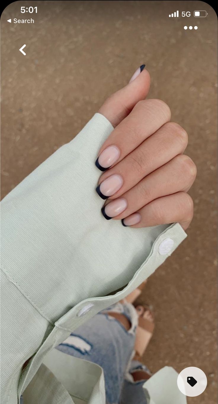 Neutral Nails Short, Tip Nail Designs, French Tip Nail Designs, Short Square Nails, Nice Nails, Minimal Nails, Casual Nails, Neutral Nails, Dipped Nails