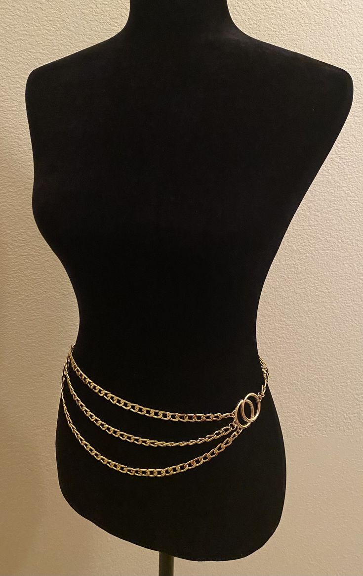 Fashion Gold Triple Chained Belt with side hoops Elegant Chain Link Body Chain With Chain Strap, Gold Chain Link Ring Made Of Metal, Gold Metal Chain Link Ring, Trendy Metal Chain Link Ring, Metal Chain Jewelry For Night Out, Trendy Gold Body Chain With Chain Strap, Metal Body Chain With Chain Strap For Night Out, Trendy Chain Belt With Strap For Night Out, Chic Adjustable Body Chain