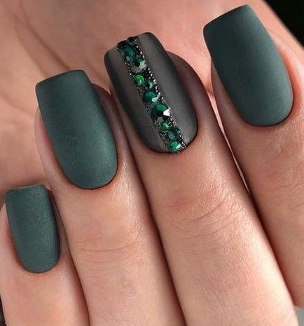 Grey Nail Designs, St Patricks Day Nails, Dark Green Nails, Matte Nail Polish, Elegant Nail Designs, Green Nail Polish, Matte Nails Design, Nails Design With Rhinestones, Green Nail