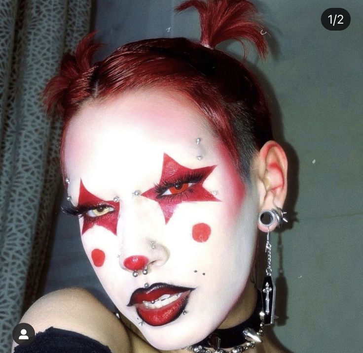 Cool Face Painting Ideas, Editorial Clown Makeup, Clowncore Makeup, Creepy Clown Makeup, Cute Clown Makeup, Circus Makeup, Funky Makeup, Alt Makeup, Face Paint Makeup