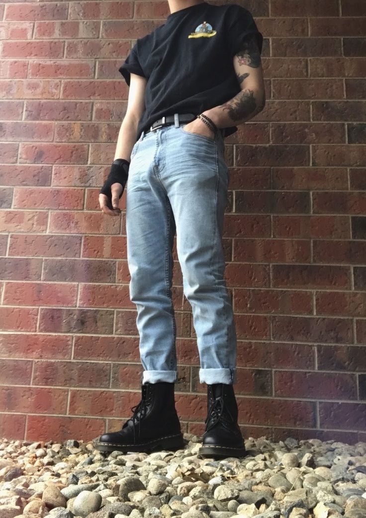 Masc Fashion, Doc Martens Outfit, Masc Outfits, Guys Clothing Styles, Mens Outfit Inspiration, Cool Outfits For Men, Men Fashion Casual Outfits, Streetwear Men Outfits, Character Outfits