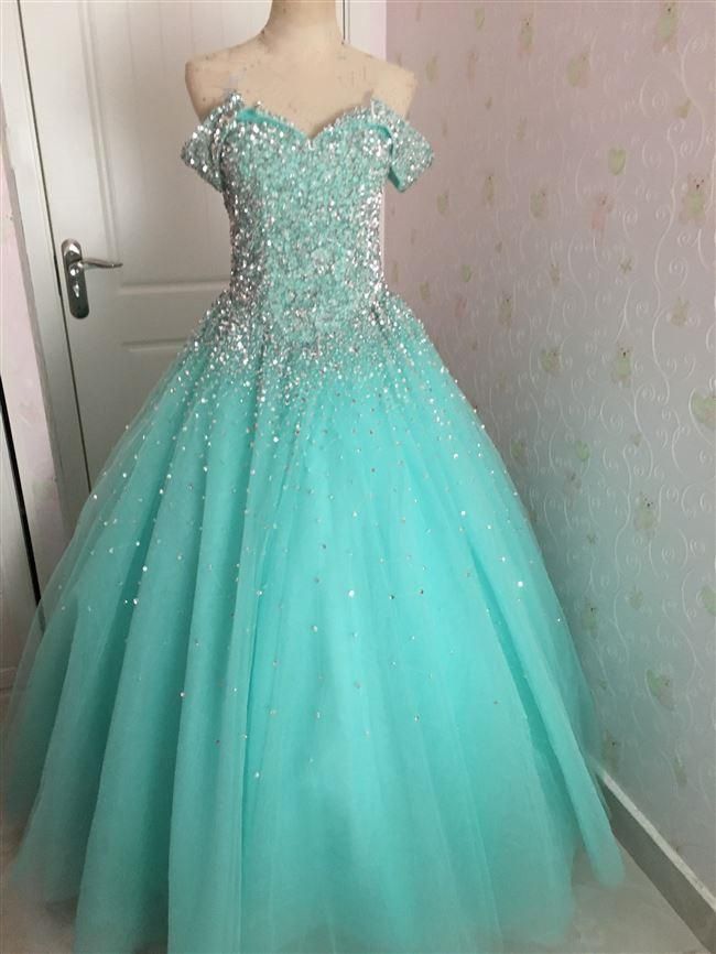 If you need rush order service, please let us know.  Custom size/color and Rush Order are available, and no extra cost. Style No.:3DFB Material:Tulle Color:Purple, Red, Pink Green Hemline:Floor Length,  Back Details:Lace-up Delivery times: Processing time:   1-2 weeksShipping time:        3-5 working days Custom Measur Fitted Green Tulle Quinceanera Dress, Green Quinceanera Gown With Sweetheart Neckline, Green Sweetheart Neckline Gown For Quinceanera, Green Gown With Sweetheart Neckline For Quinceanera, Green Quinceanera Dress With Fitted Bodice, Green Tulle Gown For Sweet 16, Green Sweetheart Neckline Evening Dress For Quinceanera, Green Fitted Quinceanera Dress For Sweet 16, Fitted Green Quinceanera Dress For Prom Season