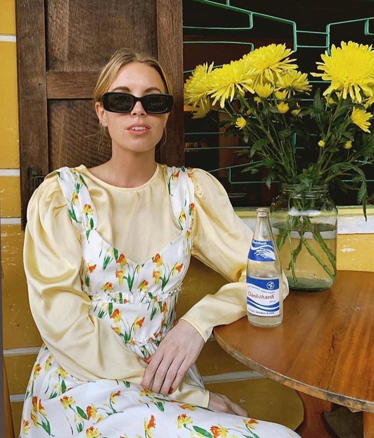 Shrimps on Instagram: “@hannastefansson in the new season Elara Dress , available @theofficialselfridges 💛🌼💛🌼💛🌼💛” Yellow Outfit Color Combos, Pale Yellow Outfit, Outfit Color Combos, Julia Adams, Hanna Stefansson, Yellow One Piece, Yellow Suit, Yellow Floral Dress, Yellow Outfit