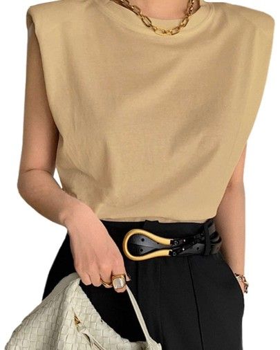 Shoulder pad muscle tee tank top for $18!! http://liketk.it/2S3AW #liketkit @liketoknow.it #LTKunder50 #StayHomeWithLTK #LTKitbag Muscle Tee Outfit Chic, Muscle Tee Outfit, Muscle Tank Outfit, Muscle Tee Outfits, Miami Vice Fashion, Office Lifestyle, Nude Project, Outfit Zara, Padded Vest