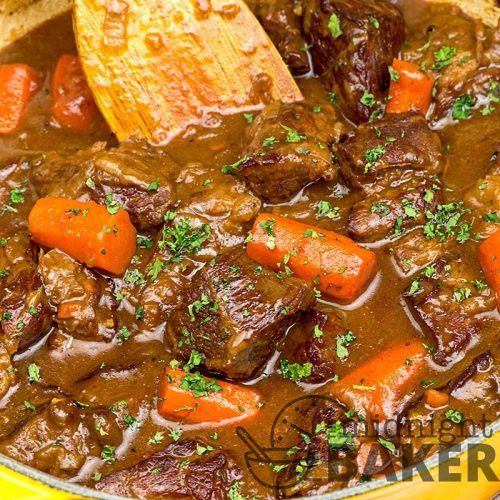 Beef Stew Red Wine, Bourdain Recipes, Beef Bourginon, Recipe Beef Stew, Best Beef Stew Recipe, Beef Stews, Beef Bourguignon Recipe, Tasty Beef Stew, Cooking Beef