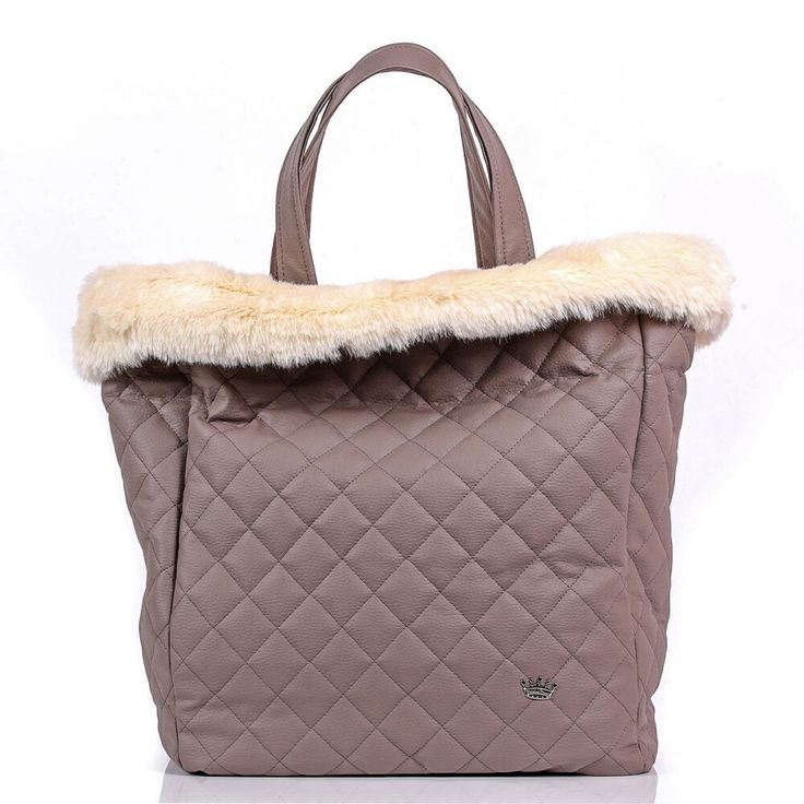 a handbag with a fur trim on the top and bottom part, in grey