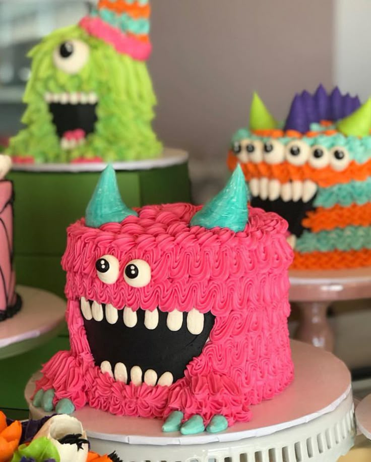 there are many cakes decorated to look like monsters