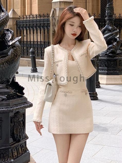 Korean Party Outfit, Vintage Outfits Classy Retro, Tailor Design, Mini Skirt Suit, Vintage Outfits Classy, Mini Skirt Party, Women Korean Fashion, Sunday Dress, Winter Fashion Outfits Casual