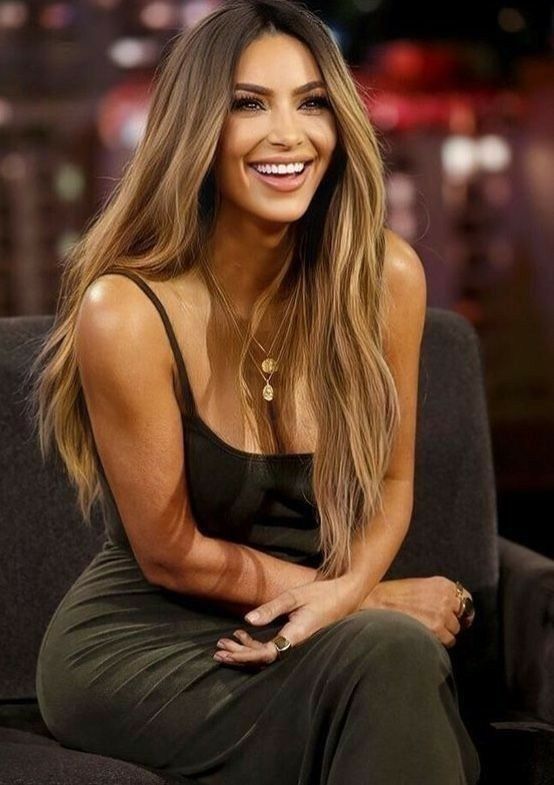 Kardashian Hair, Honey Blonde Hair, Brown Hair Balayage, Brown Blonde Hair, Hair Inspiration Color, Hair Inspo Color, Brunette Hair, Gorgeous Hair, Balayage Hair