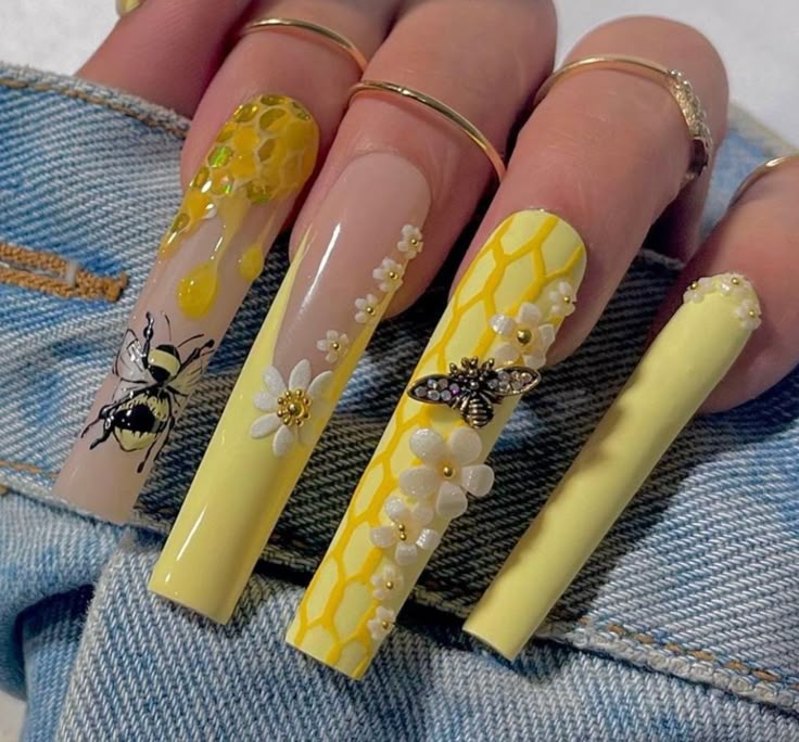 Bee Nails, Nails Art Designs, Spring Acrylic Nails, Dope Nail Designs, Long Acrylic Nails Coffin, Acrylic Nails Coffin Pink, Long Square Acrylic Nails, Girls Nails, Yellow Nails