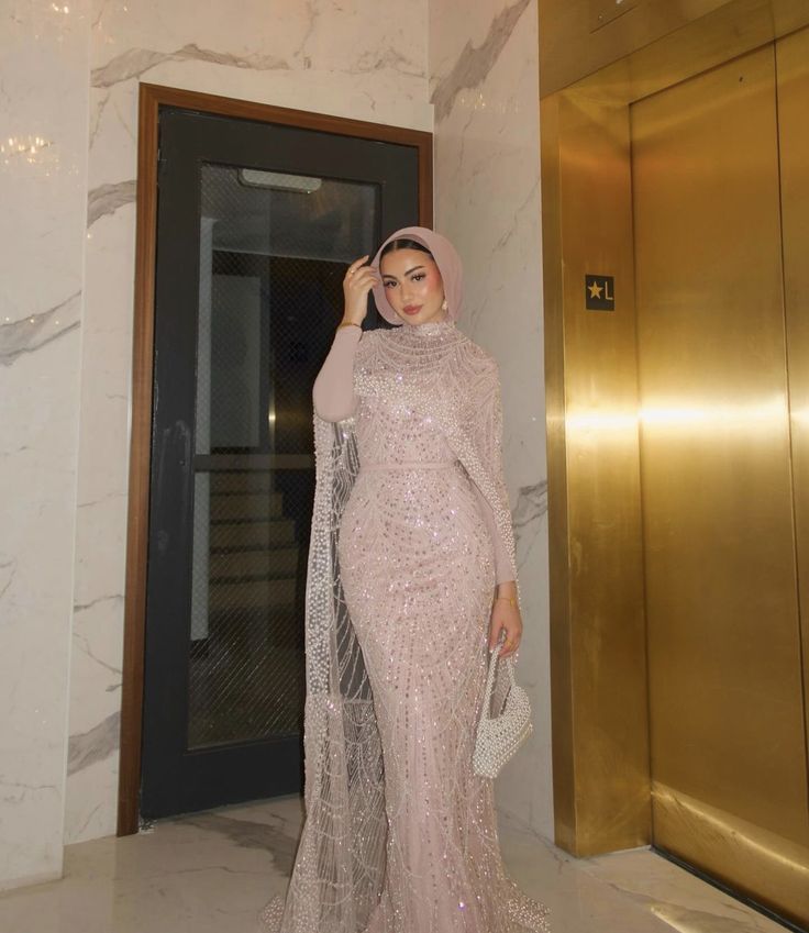 serenehill dress Katb Kitab Outfit, Hijabi Dresses For Wedding Guests, Prom Hijab Style, Wedding Guest Dress Hijab, Hijabi Dresses Prom, Nikkah Guest Outfit, Dress For Nikkah, Hijabi Evening Dresses, Hijabi Party Dress