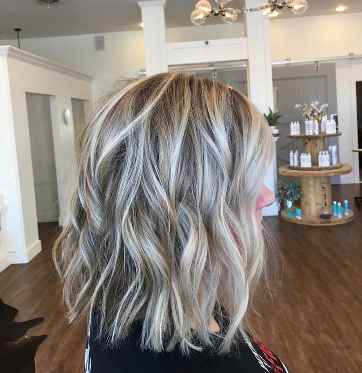 Best Lowlights For Blonde Hair, Highlights And Lowlights Blonde Ashy, Grey Roots Blending Blonde, Frost Hairstyles, Gray Blonde Hair Balayage, Blonde Hair Lowlights And Highlights, Ash Blonde Highlights And Lowlights, Silver Blonde Highlights, High And Low Lights Hair Blonde