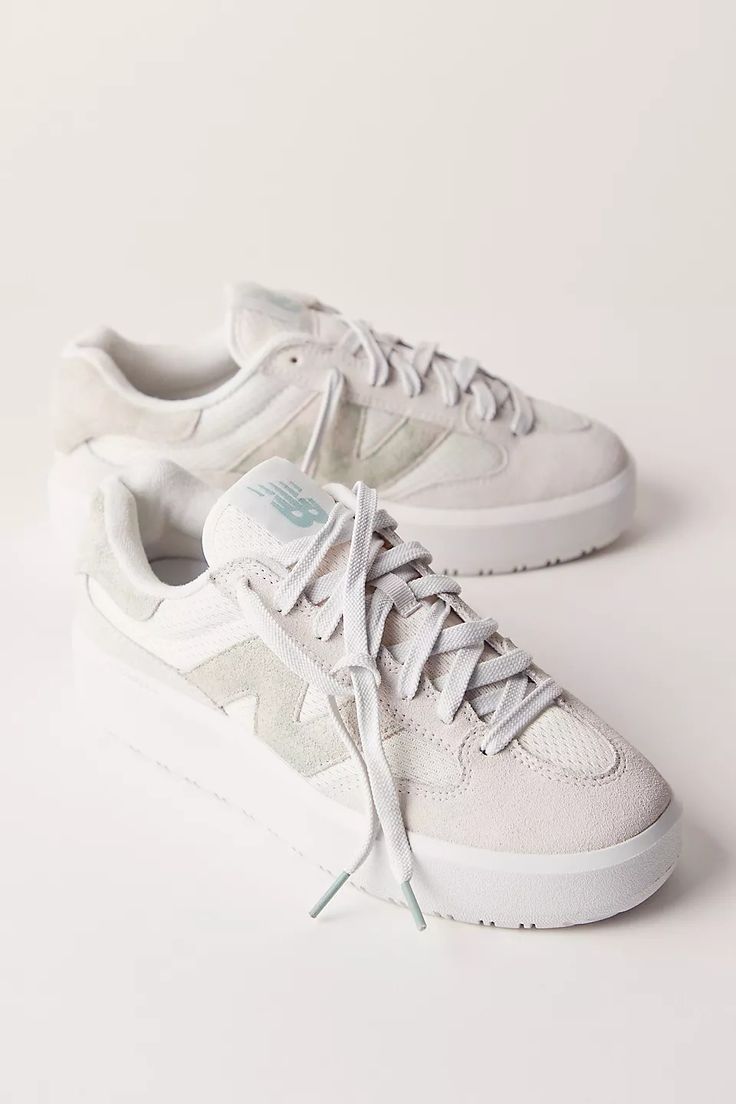 302 Court Sneakers | Free People Womens Fall Shoe, Cute Trendy Sneakers, Off White Tennis Shoes, Fun Sneakers For Women, Fall Business Casual Shoes, Popular Shoes 2024, Summer Sneakers 2024, Sneaker Inspo Women, Going Out Sneakers