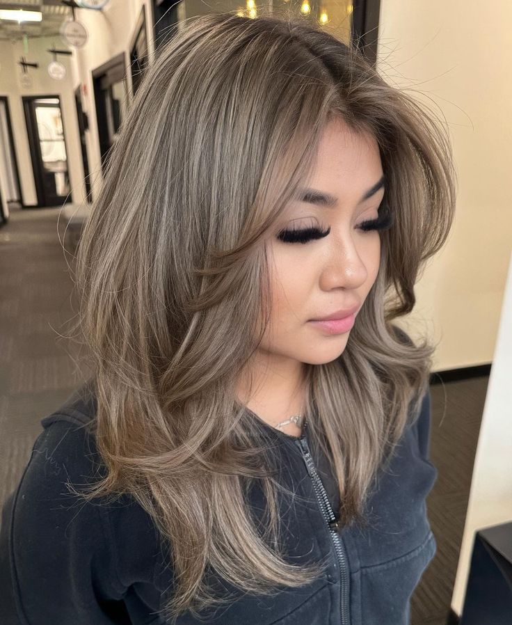 Ash Honey Balayage, Ash Partial Highlights, Neutral Blonde Highlights On Dark Hair, Ash Hair With Money Piece, Cool Tone Light Brown Hair Ash Blonde, Light Brown Ash Balayage, Ash Light Brown Hair With Highlights, Blonde Hair For Latinas, Brown With Icy Blonde Highlights