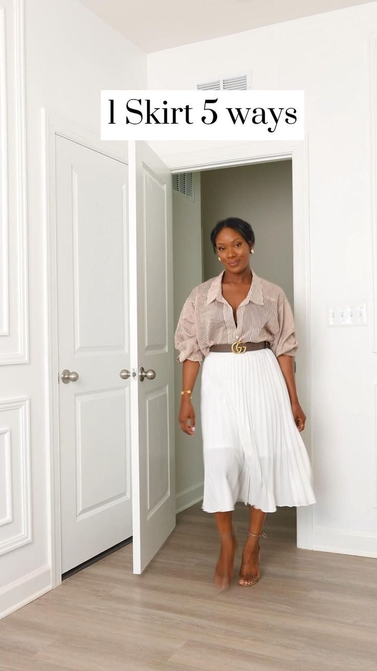 [Promotion] 5 Ways To Style White Skirt For Summer. From Casual Outings To Evenings, This Piece Transitions With Your Style. Whether Paired With A Cozy Sweater For A Brunch Date Or Dressed Up With Heels For A Night Out, This Skirt Is Your Go To For Every Occasion.   White Skirt, Skirt Styling, Versatile Styling, Fashion Inspo, Dress It Up, Outfit Ideas, Work Outfit, Chruch Outfit. #pleatedskirtoutfitideas Off White Pleated Skirt Outfit, Ivory Pleated Skirt Outfit, White Pleated Skirt Outfit Summer, Midi White Skirt Outfit, How To Style A White Skirt, How To Style Skirts, Style White Skirt, Fall Professional Outfits, Midi Skirt Fall Outfit