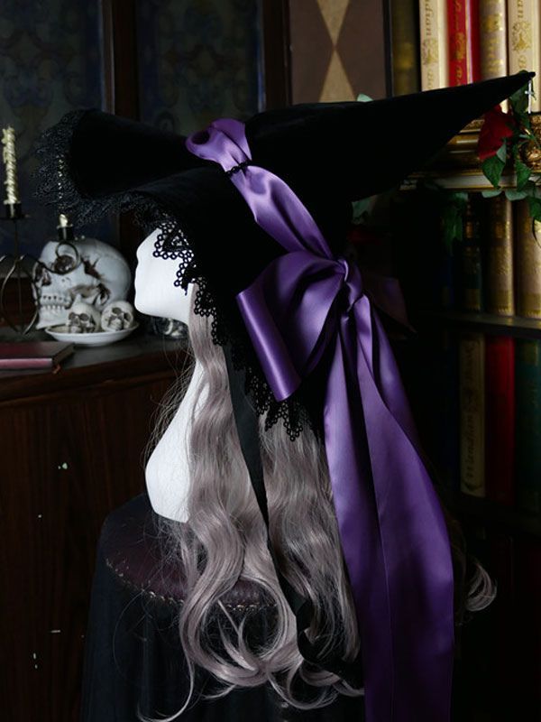 Halloween Goddess, Witch Hats Costume, Gender Euphoria, Witch Fairy, Euphoria Aesthetic, Purple Witch, Rose Thorns, Wizard Hat, Halloween Witch Hat