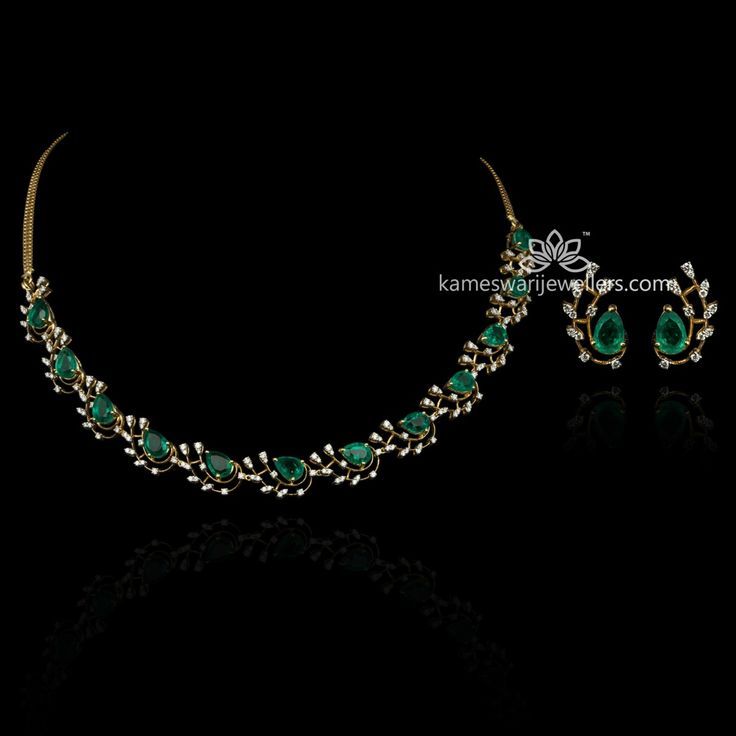 Ariana Grande Green, Green Diamond Necklace, Emerald Jewelry Necklace, Small Diamond Necklace, Emerald Green Jewelry, Fashion Jewelry Necklaces Gold, Kameswari Jewellers, Diamond Necklace Simple, Jewellery Pearl