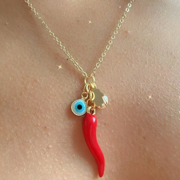 Italian Sicily Cornicello Necklace This Italian Cornicello Or Red Cacho Necklace Is Known In Italian Culture For Being An Amulet With Protective Powers Against The Evil Eye And Other Negative Energies, Handmade In 14k Goldplated Chain, Hypoallergenic For Greater Use And Durability. This Will Be The Amulet You Will Always Want To Wear Surprise Your Special Person With This Unique Accessory They Will Love. Characteristics: Material: Authentic Red Chub Italian Cornicello Necklace Length: 46 Cm / 18 Italian Horn Necklace Women, Cornicello Necklace, Unique Red Enamel Necklaces, Red Carnelian Polished Necklace, Orange Carnelian Amulet Necklace, Horn Necklace, Italian Culture, Gift Bows, Special Person