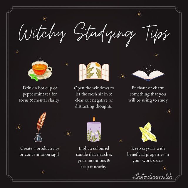 That Inclusive Witch | Maddy ☾ (@thatinclusivewitch) • Photos et vidéos Instagram Witch Knowledge, Last Year Of School, Dream Witch, Lunar Witch, Witch Tools, Witch Rituals, Studying Tips, Witch Tips, Witchy Tips