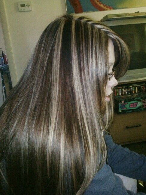 Chocolate and blonde chunky highlights:) Brown Hair Bleached Streaks, Chunky Ashy Highlights, Gemma Teller Hair, Chunky Blonde Highlights On Dark Hair, Blonde Chunky Highlights, Striking Hair, Oreo Hair, Chunky Blonde Highlights, Skunk Hair