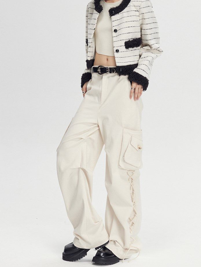 Material: white/Cotton100%    brown/Polyester76% Viscose19% Other5%   Size: SM   Model: 167cm/49kg 　  Length Waist Hips S 105cm 68cm 86cm M 108cm 72cm 90cm White Wide-leg Fall Pants, White Wide-leg Pants For Fall, Chic White Bottoms With Cargo Pockets, White Pants With Pockets For Spring, Chic White Pants With Cargo Pockets, Fall Cream Cargo Pants With Pockets, White Straight Pants For Winter, Spring Beige Cotton Cargo Pants, Chic White Cargo Pants