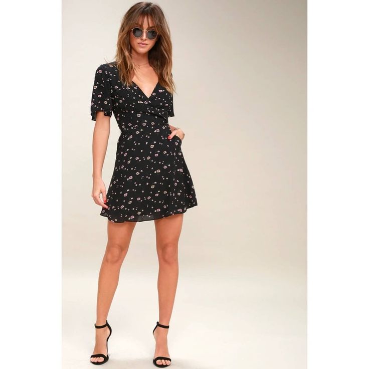 Bb Dakota Black Floral Print Mini Dress Size: 2 Back Waist Tie Pockets New With Tags Trendy Black Beach Mini Dress, Trendy Black Mini Dress For Beach, Fitted Black Mini Dress For Spring, Black Embroidered Mini Dress For Spring, Black Mini Dress For Spring, Black Mesh Mini Dress For Spring, Black Mini Dress For Summer Date Night, Black V-neck Mini Dress For Spring, Black Mini Dress For Date Night In Summer