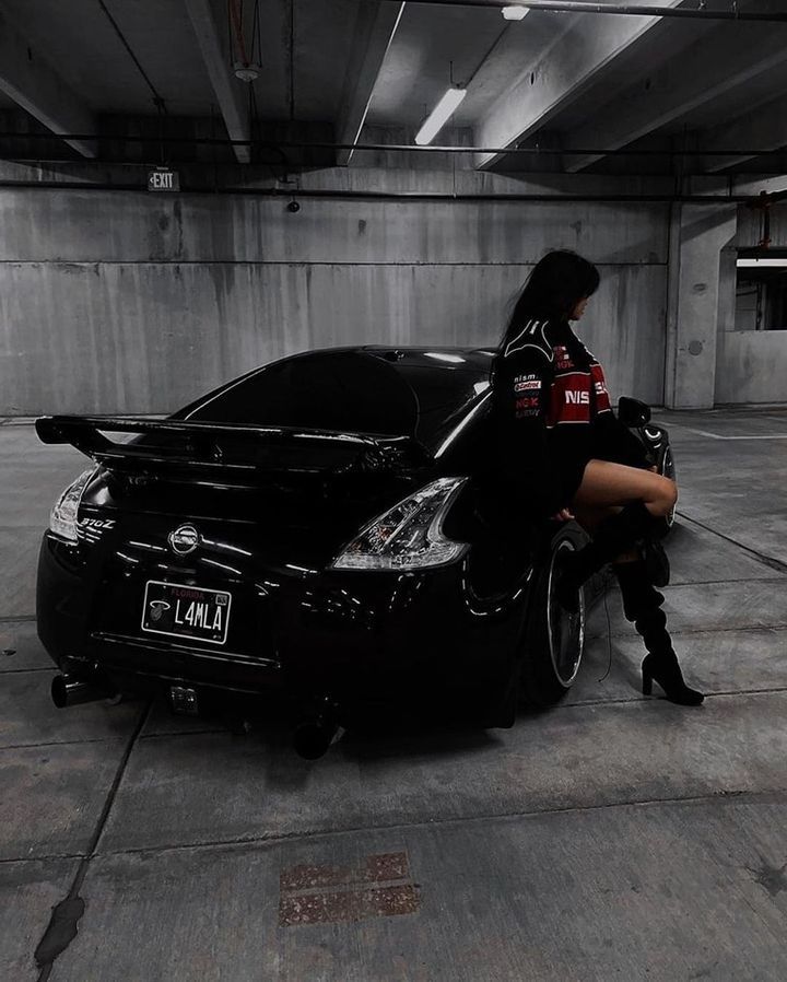 ꜰʀᴏᴢᴇɴ ᴛɪᴍᴇ 🖤 #iconiccars #cars #car Car Girl Photoshoots, Parking Garage Photoshoot With Car, Girl Cars Aesthetic, Car Model Poses, Girl Car Aesthetic, Poses With Car, Car Photography Ideas, Car Girl Aesthetic, Car Pfp