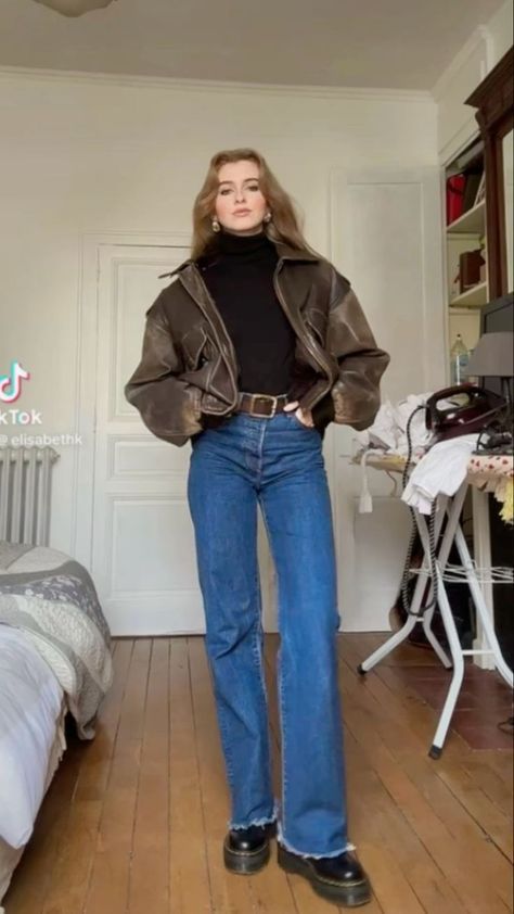 Sf Winter Outfits, Neutral Masc Outfits, Boho Trendy Outfits, Vintage Inspired Work Outfits, 90s Winter Style, 60s Modern Fashion, Indie Going Out Outfit, Edgy Sophisticated Style, Autismcore Aesthetic Outfits