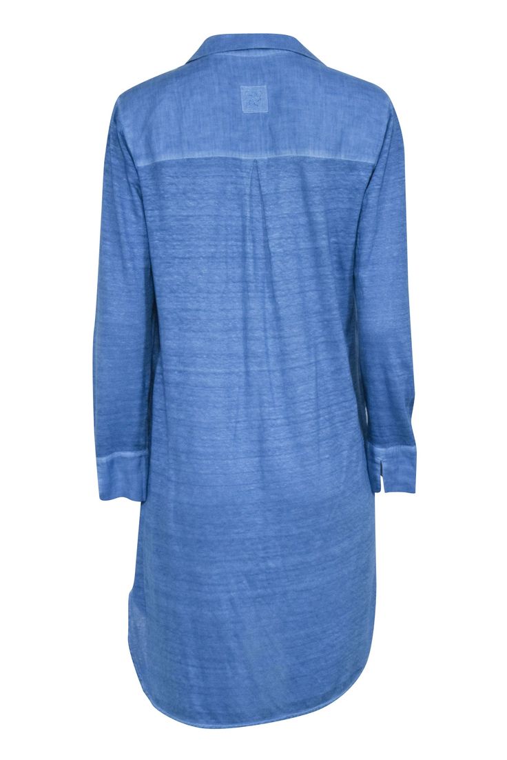 Put a nautical twist on your summer style with this 120% Lino blue linen tunic dress. Perfect for a beach cover up or a night out with friends, this mini tunic features long sleeves, a collared neckline, and a breezy style that's perfect for vacation vibes! Cool and comfy no matter where you are. Size S 100% Linen Unlined V-neckline Long sleeves Tunic style Bust 45" Waist 46" Shoulder to hem 33" Sleeve length 24.5" Blue Shirt Dress For Beach, Blue Casual Tunic With Relaxed Fit, Casual Blue Spring Tunic, Casual Blue Tunic For Spring, Indigo Long Sleeve Beach Dress, Blue Linen Long Sleeve Dress, Indigo Long Sleeve Dresses For The Beach, Blue Long Sleeve Linen Dress, Blue Long Sleeve Tunic For Spring