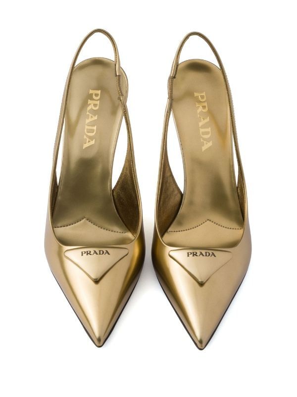 Prada 75mm appliqué-logo Pumps - Farfetch Metal Lettering, Gold Pumps, Designer Pumps, Metallic Heels, Lettering Logo, Black Shoes Women, Iconic Bags, Triangle Logo, Prada Shoes