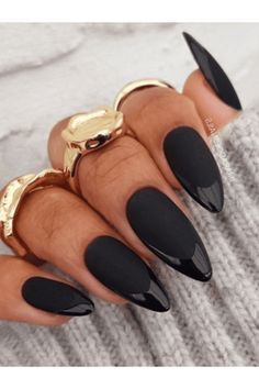 Black Almond Nails, Matte Black Nails, Almond Nails Designs, Black Nail Designs, Chic Nails, Dope Nails, Nail Arts, Matte Nails, Cute Acrylic Nails