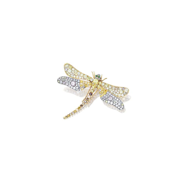 bulgari ||| brooch ||| sotheby's hk0637lot8w42nen Luxury Vintage Brooches With Intricate Design, Gold Diamond Brooch With Gemstone, Vintage Bulgari Jewelry, Vibtage Bulgari, Luxury Mid-century Evening Brooches, Coloured Diamonds, Brownish Yellow, Emerald Set, Dragonfly Brooch