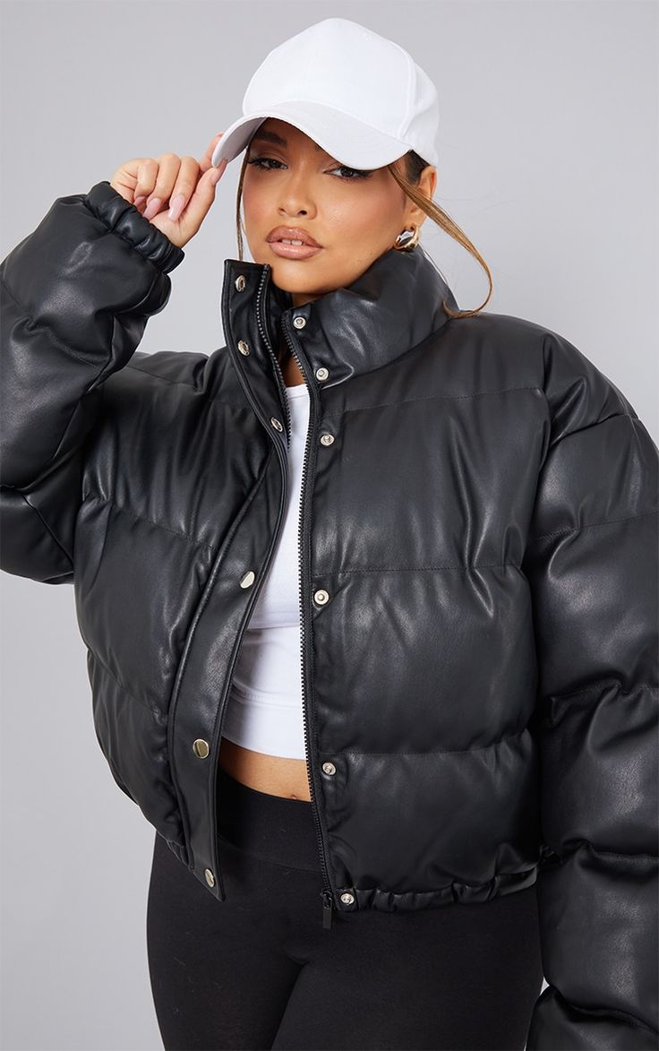 Leather Puffer Jacket Outfit, Puffer Jacket Outfit, Leather Puffer Jacket, Leather Puffer, Cage Thoracique, Bubble Design, Cropped Puffer Jacket, Hooded Faux, Flattering Tops