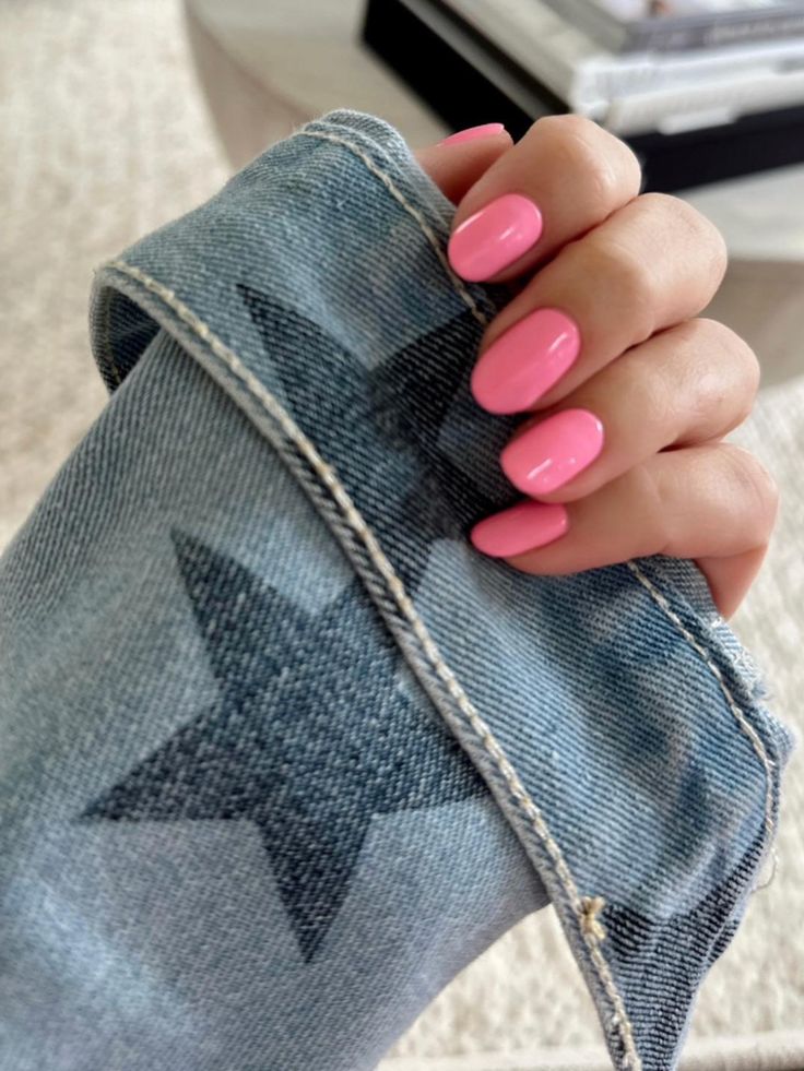 Plain Nail Inspo Summer, Solid Colour Nails Summer, I Quit My Day Job Opi, Opi I Quit My Day Job, Pretty Solid Color Nails, Solid Nails Color, Summer Nail Colours, Opi Nail Colors, Nails Summer Nails