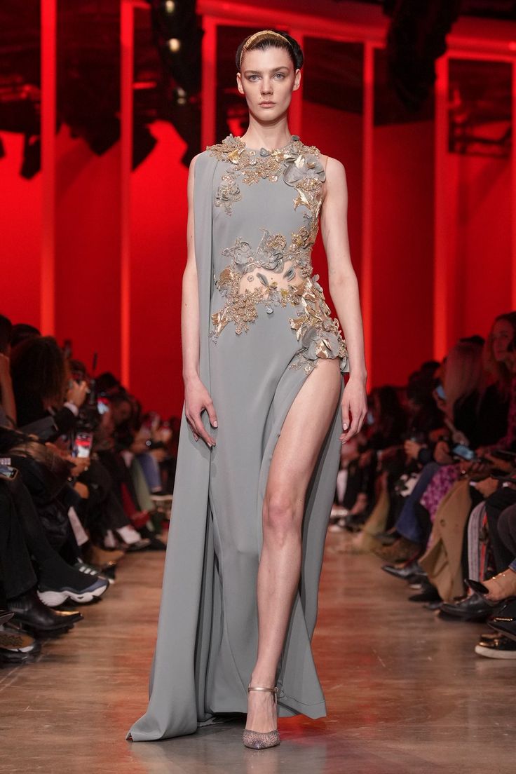 Elie Saab Spring 2024 Couture Collection Elie Saab Vintage, Elie Saab 2024, Miss Sohee, 2024 Couture, Expensive Stuff, Valentin Yudashkin, Hussein Chalayan, Elie Saab Fall, Elie Saab Spring