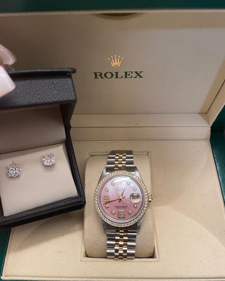 Rolex Pink, Rolex Watches Women, Rolex Women, Pink Watch, Gucci Jewelry, Pink Jewelry, Jewelry Lookbook, Stacked Jewelry, Doja Cat