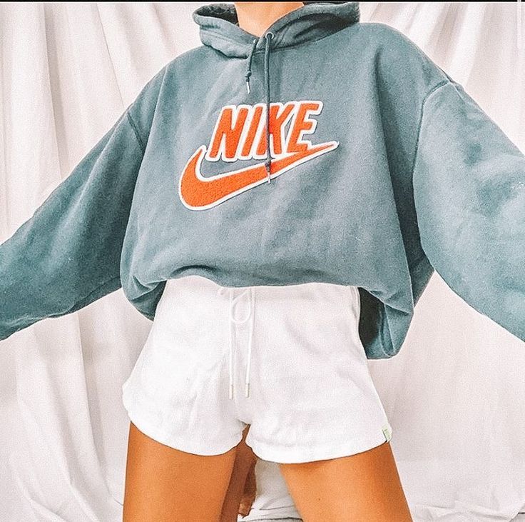 Outfit Comodo, Nike Hoodies, Teenage Outfits, Cute Lazy Outfits, Casual School Outfits, Nike Sweatshirt, Lazy Outfits, Tween Outfits, Cute Comfy Outfits