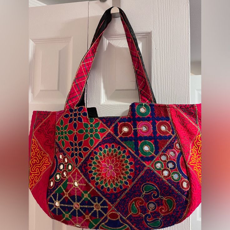 Beautiful Vibrant Multicolored Red Indie Tote Bag. Perfect Summer Bag For Beach/Park/Picnic. Has Zipper Closure. Multicolor Bohemian Bucket Bag For Shopping, Bohemian Red Rectangular Bucket Bag, Red Bohemian Rectangular Bucket Bag, Red Handmade Bags For Summer, Bohemian Style Multicolor Shopping Bag, Handmade Red Bags For Summer, Vintage Red Bags For Daily Use, Traditional Red Shoulder Bag For Everyday Use, Vibrant Multicolor Rectangular Bags