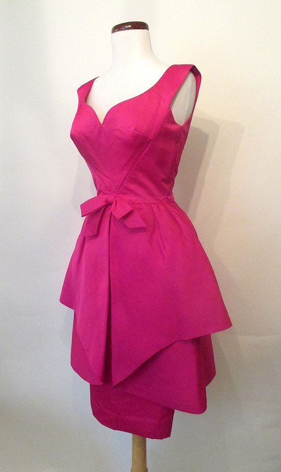 1950's Couture Silk Cocktail Dress 1950s Vintage Fashion Silk Dress, 1950s Style Pink Evening Dresses, 1950s Style Pink Vintage Party Dress, Pink 1950s Evening Dress, 1950s Couture, Pink 1950s Vintage Summer Dress, Vestidos Pin Up, Vintage Cocktail Dress, Silk Cocktail Dress